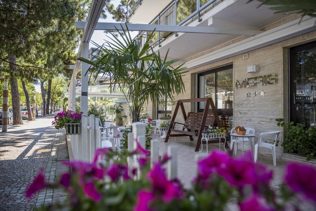 Hotel Meris Морской Милан Экстерьер фото